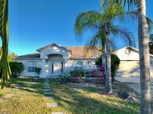 3271 24th Ave, Naples, FL 34120-3595