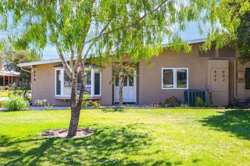 1261 Knollwood Rd, Seal Beach, CA 90740-3675