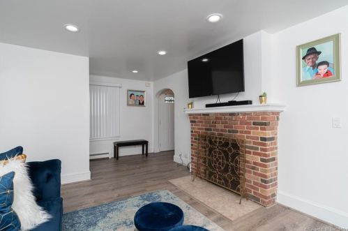 87 Briar Cliff Ave, Waterbury CT  06708-2901 exterior