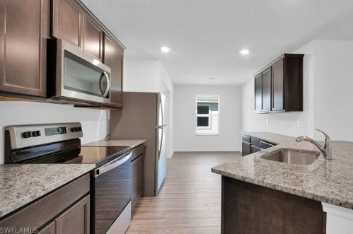 809 Franklin Ct, Ave Maria FL  34142-2796 exterior