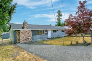 27240 120th Ave, Kent, WA 98030-8833