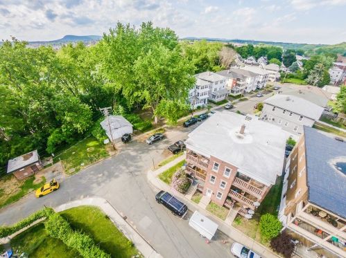 20 Riverview Pl, Chicopee, MA 01013-4144