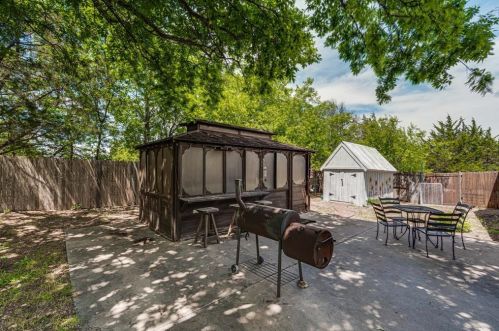 1511 Walnut Grv Rd, Midlothian TX  76065-4749 exterior