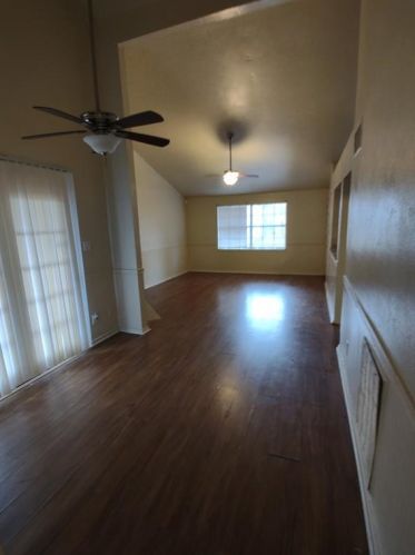 443 Justice St, Cedar Hill TX  75104-9040 exterior