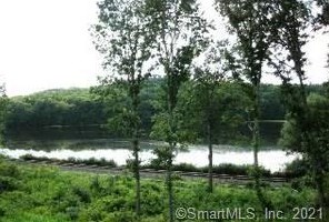148 Mathewson St, Norwich, CT 06351-2058
