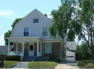 1914 Main St, Racine, WI 53402-4713