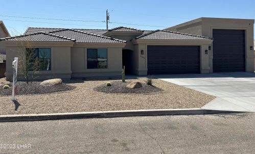 3246 Hidden Valley Dr, Lake Havasu City, AZ 86404-4064