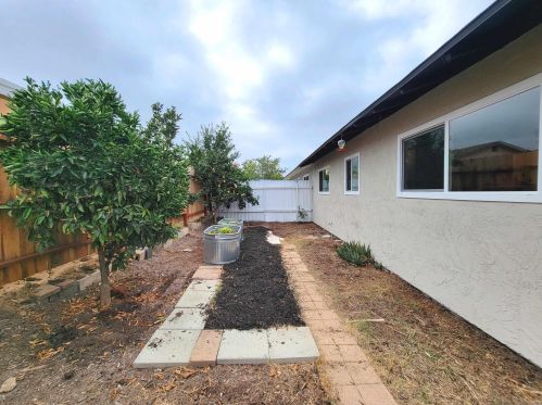 4791 Calle Los Santos, Oceanside CA  92057-5926 exterior