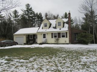25 Shore Dr, Jaffrey NH  03452-6551 exterior