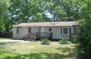 20 Amfer Ct, Bayshore, NY 11706-3313