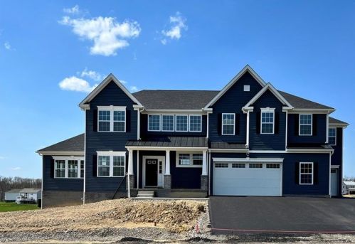 147 Moody Rd, Imperial, PA 15126-2212