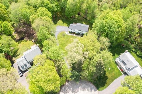 17 Rolling Ridge Ct, Waterbury, CT 06712-1738