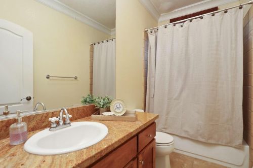 4021 Calistoga Ct, Modesto CA  95356-8987 exterior