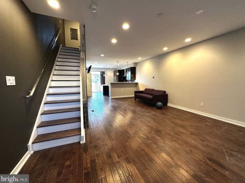 934 Marshall St, Philadelphia PA  19123-1307 exterior