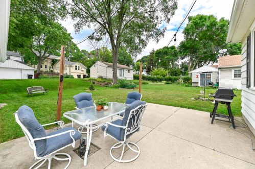 181 Glenview Ave, Milwaukee WI 53213-3323 exterior