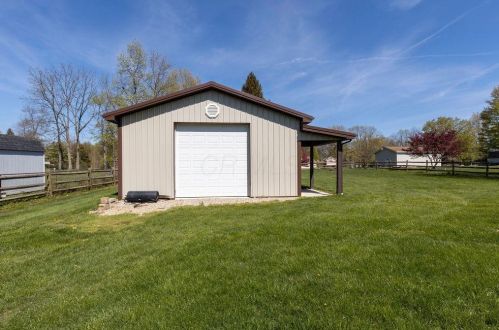 138 Cavalcade Ln, Pataskala OH  43062-9544 exterior