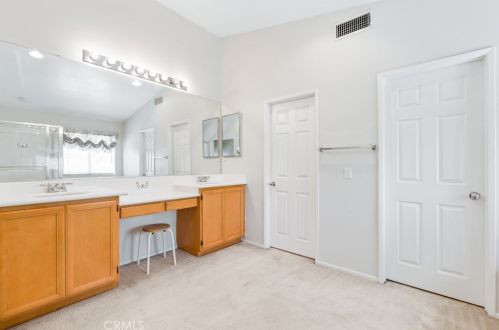 12607 Orangeblossom Ln, Riverside CA  92503-7059 exterior