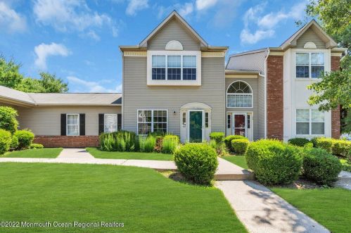 103 Cranbrook Ct, Holmdel Village NJ  07733-2756 exterior