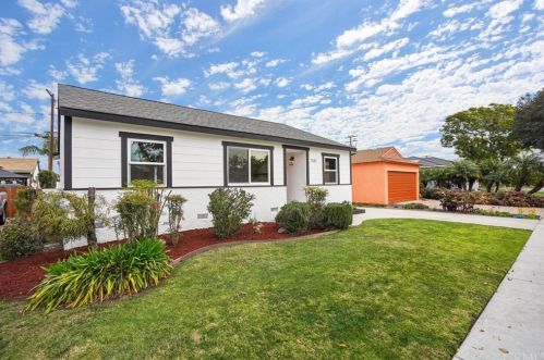 7033 Keynote St, Long Beach, CA 90808-2306