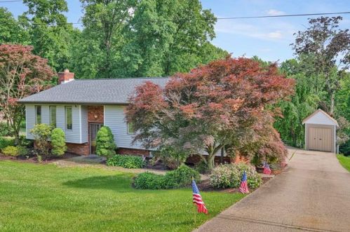 122 Fulton Rd, Canonsburg, PA 15317-4805