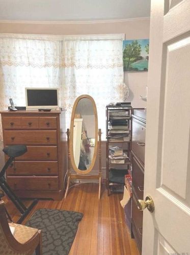 13-62 Chandler St, Far Rockaway NY  11691-3001 exterior