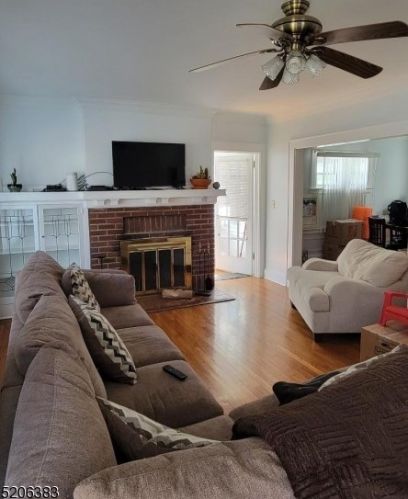 281 Dodd St, East Orange NJ  07017-1710 exterior