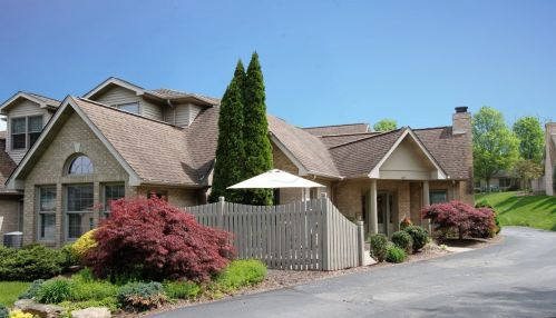 115 Evergreen Dr, Canonsburg, PA 15317-2413