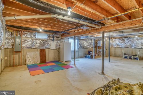 245 Stone Ridge Dr, Dover DE  19901-8205 exterior