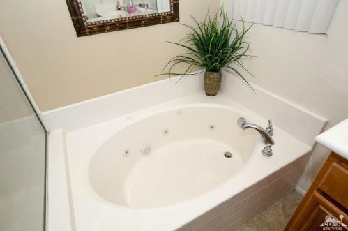 82730 Matthau Dr, Indio CA  92201-8590 exterior