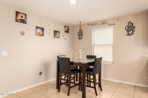 3821 79th Dr, Phoenix AZ  85033-3501 exterior