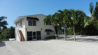395 Palm Dr, Plantation Key, FL 33036-4212
