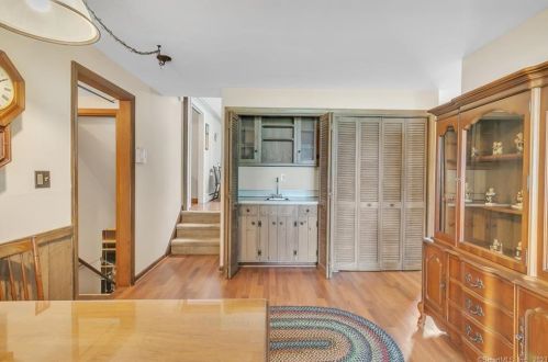 52 Farmstead Ln, Windsor CT 06095-1833 exterior