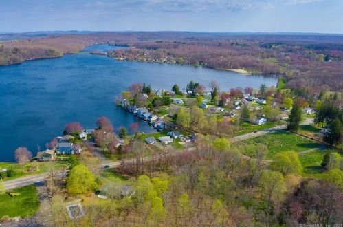 939 Boston Tpke, Manchester CT  06043-7403 exterior