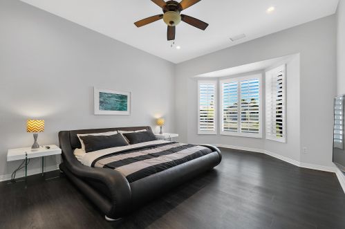 5 Curie Ct, Rancho Mirage CA  92270-2713 exterior