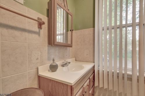 68 Eppirt St, East Orange NJ  07018-2505 exterior