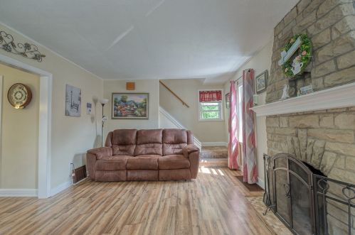 1021 Shadyside Ave, Ambridge, PA 15003-1469