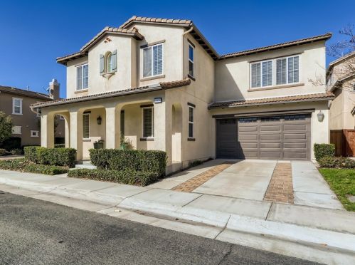 245 Pebble Creek Ln, Orange, CA 92865-1095