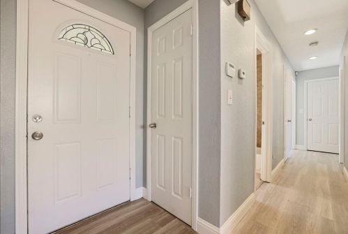 1325 Arrowhead Ct, Modesto CA  95351-1723 exterior