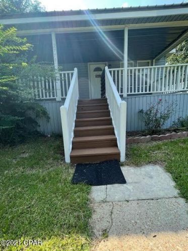 2779 Jefferson St, Marianna, FL 32448-4553