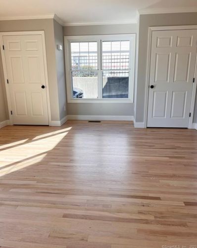 572 Light St, Stratford CT  06614-4657 exterior