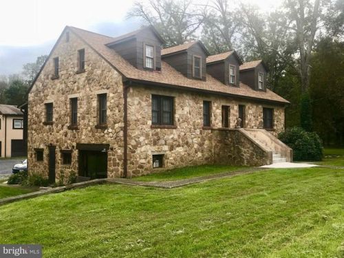 3593 Strasburg Rd, Strasburg, VA 22657-5303
