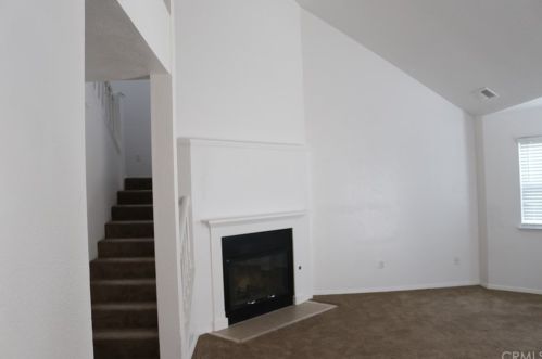61 Brewer St, Templeton, CA 93465-9571