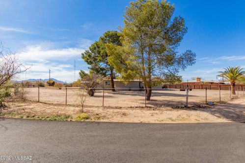 9352 Carol Dr, Tucson, AZ 85736-2610