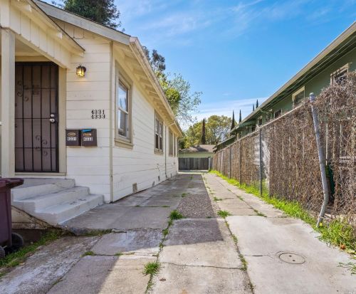 4331 Brookdale Ave, Oakland, CA 94619-2524