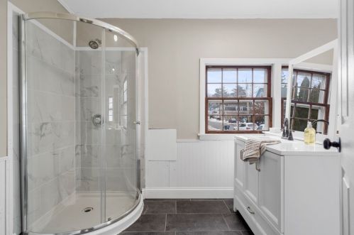 27 Prescott St, Nashua NH 03064-2581 exterior