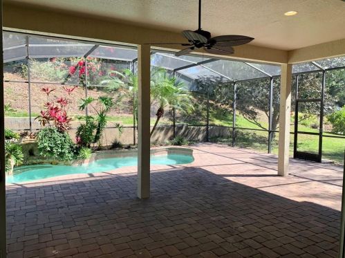 7925 Canyon Lake Cir, Orlando FL  32835-8206 exterior