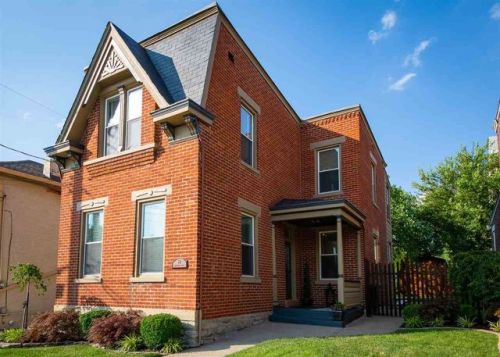 54 Parkview Ave, Newport, KY 41071-2362