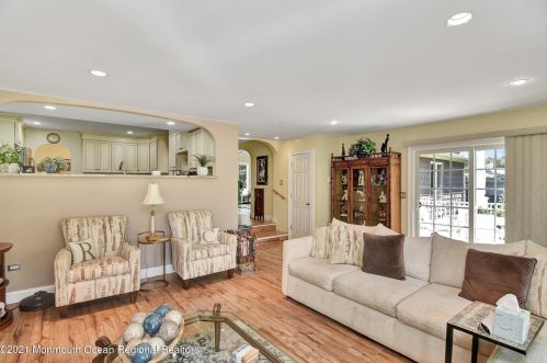 1995 Campbell Rd, Belmar NJ  07719-9530 exterior