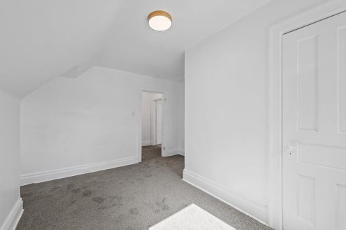 5438 Jackson St, Pittsburgh PA  15206-5311 exterior