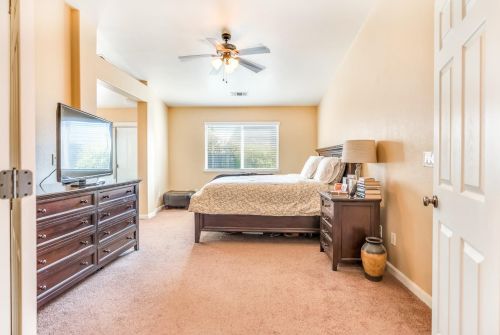 679 Apricot Ct, Los Banos CA  93635-9691 exterior